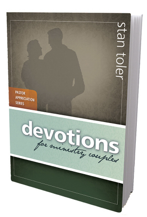 DustJacket Media 093682 Devotions for Ministry Couples by Toler Stan