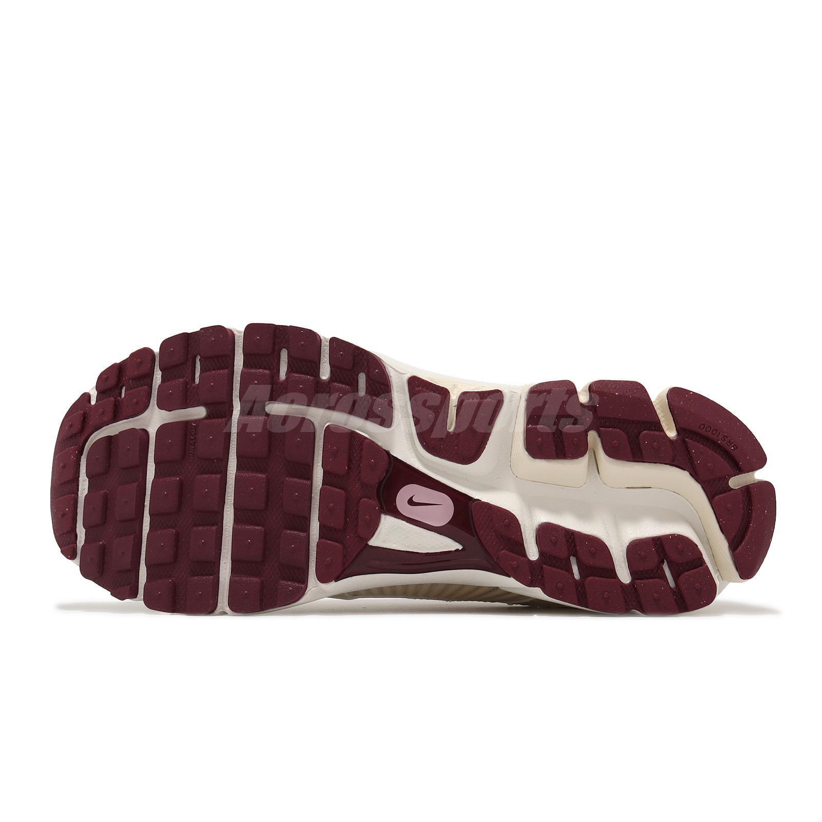 Nike Zoom Vomero 5 Valentine's Day (Women's) - UK 3.5 thumbnail