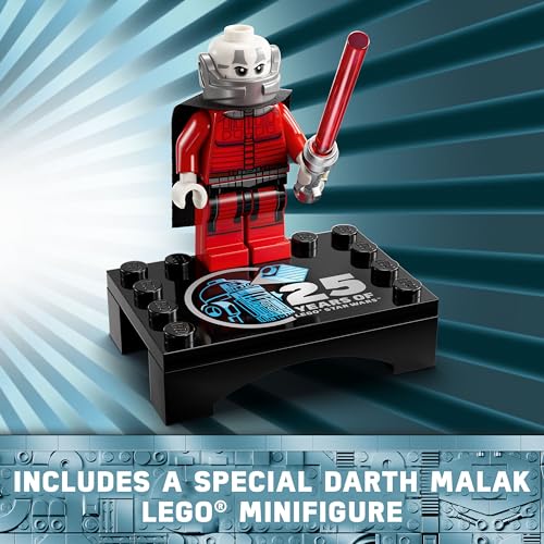 LEGO Star Wars R2-D2 Set 75379 thumbnail
