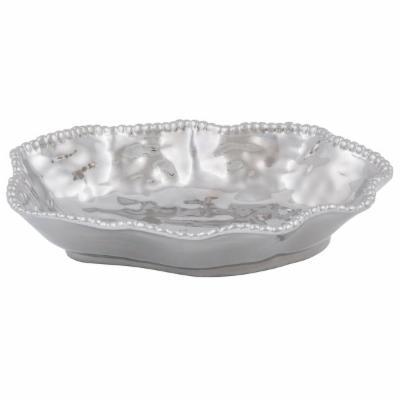 Pampa Bay CER-1136-SV Verona 1.5 Qt. Silver Titanium-Plated Porcelain Oval Bowl