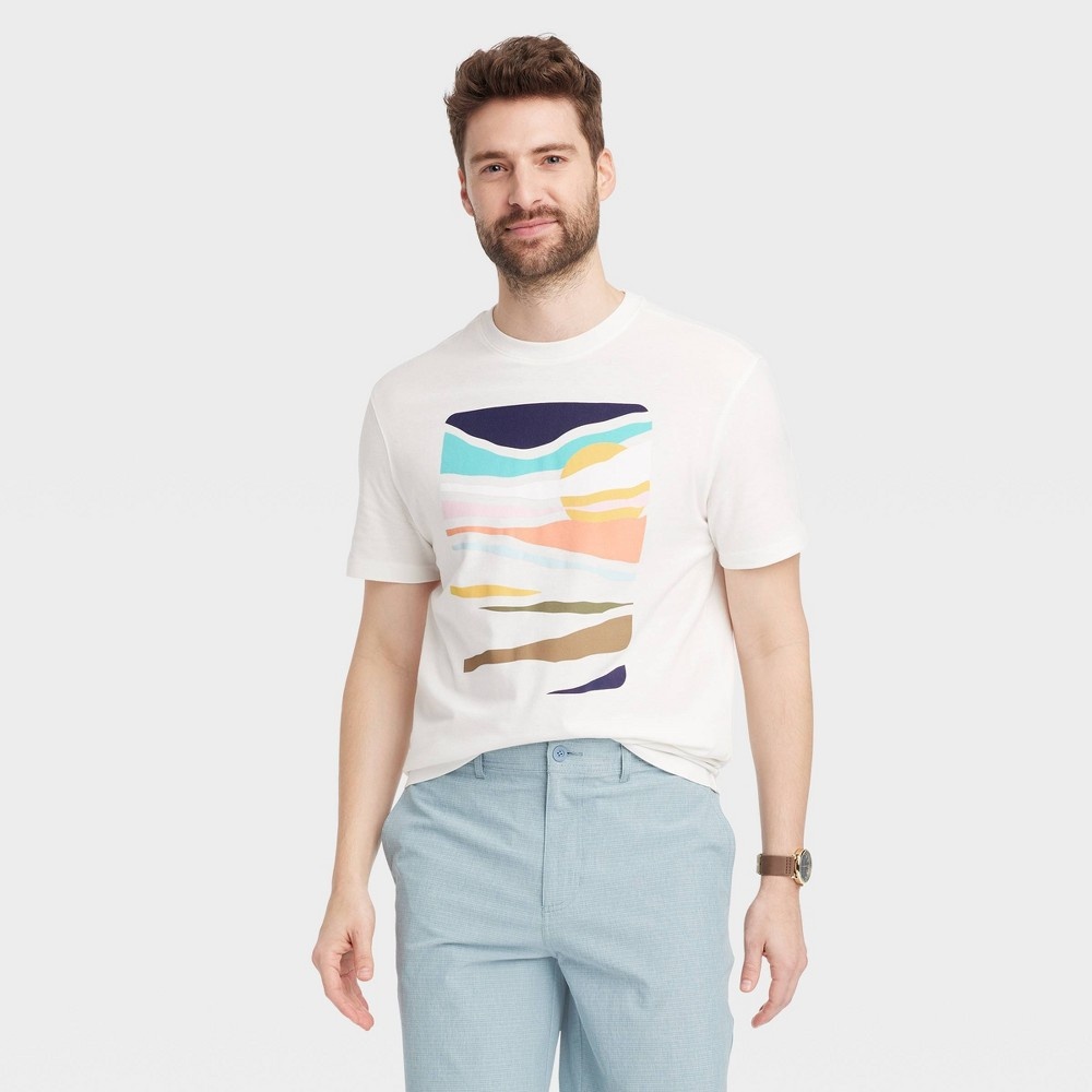Men's Short Sleeve Crewneck Graphic T-Shirt - Goodfellow & Co™ White Feather L