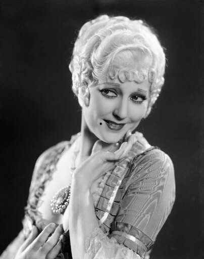 The Devil S Brother Thelma Todd 1933 Photo Print (16 X 20)
