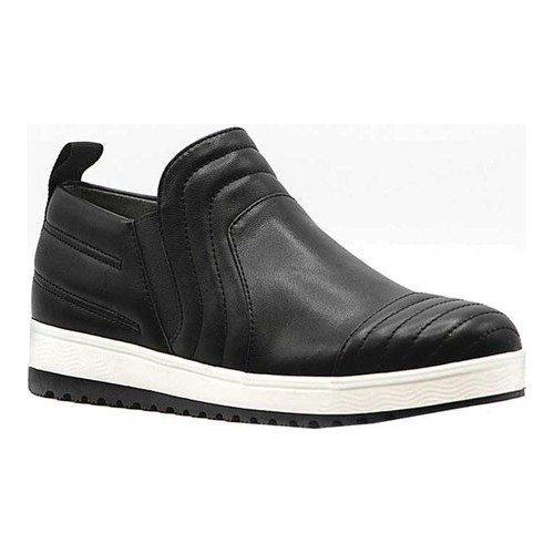 Mootsies Tootsies Women's Sneakers BLACK - Black Giggle Slip-on Sneaker - Women
