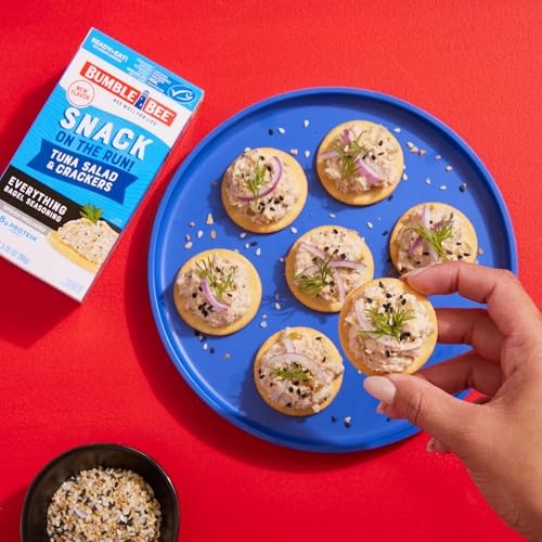 Bumble Bee Snack on the Run Everything Bagel Seasoning Tuna Salad with Crackers Kit, 3.35 Oz - Ready to Eat, Spoon Included - Wild Caught Tuna - Shelf thumbnail