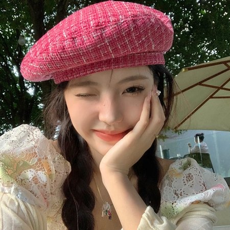 LinYooLi Rose Red Fragrant Breeze Beret for Women in Spring and Autumn  Versatile for Women  Bud Painter Hat  Big Head Surrounding Face  Small Hat Tre