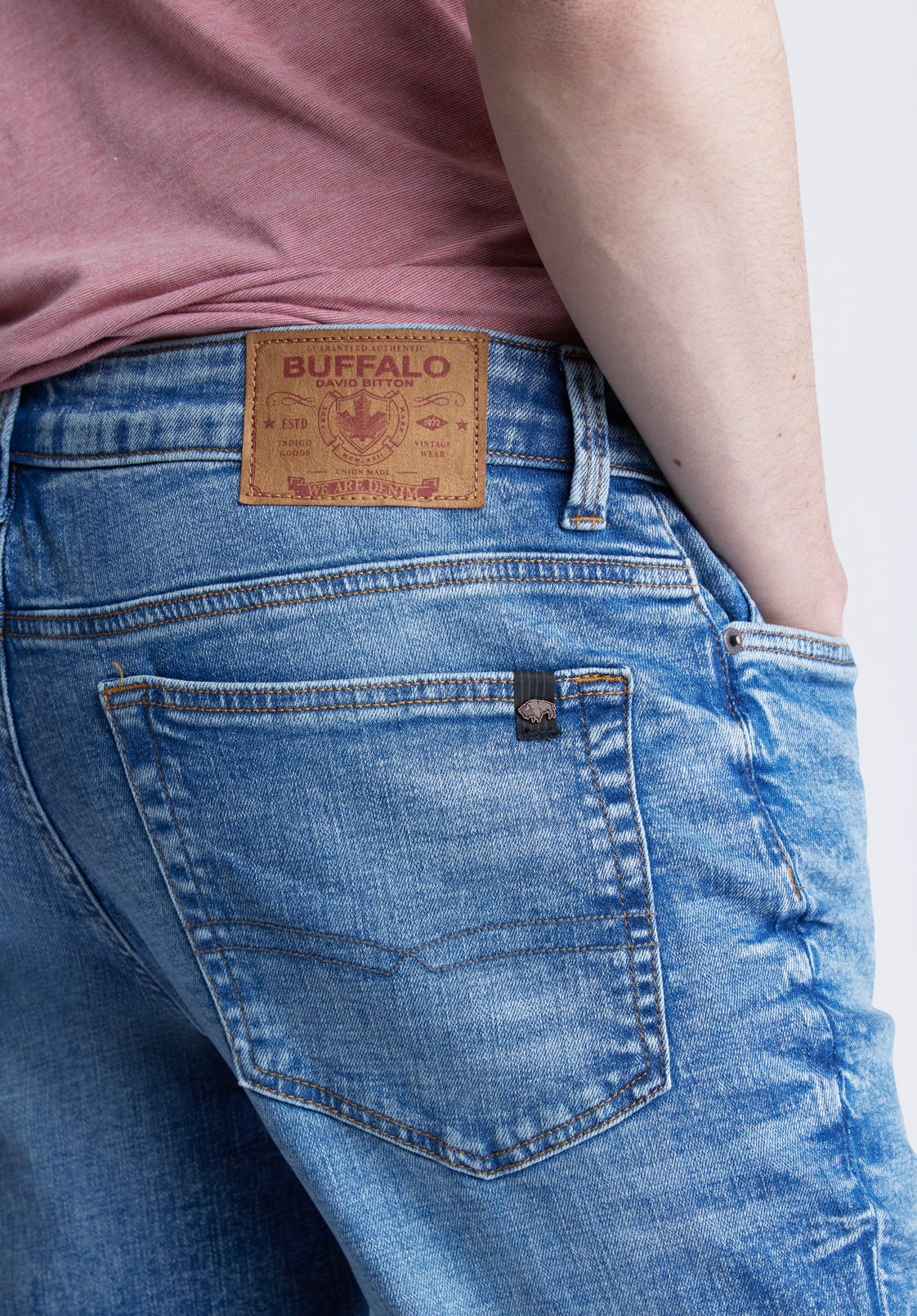 Buffalo Jeans - Jean Décontracté Pour Homme Relaxed Driven, Blue Sablé Et Travaillé Pour Hommes - Taille: 33 thumbnail