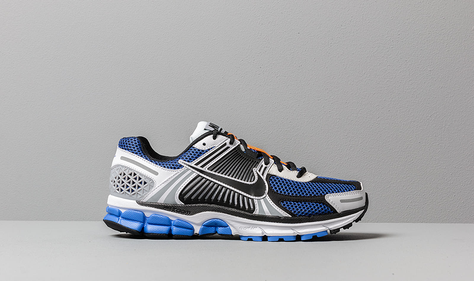 Nike Zoom Vomero 5 SE SP - WHITE/RACER BLUE-BLACK-SAIL - Unisex - 9.5 thumbnail