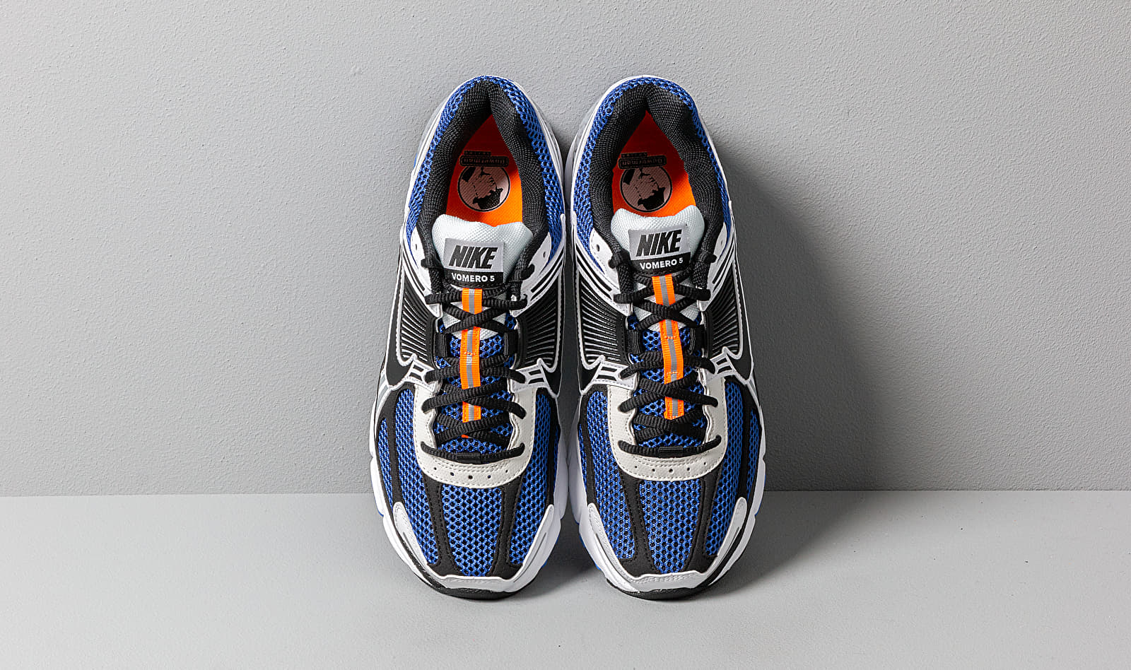 Nike Zoom Vomero 5 SE SP - WHITE/RACER BLUE-BLACK-SAIL - Unisex - 9.5 thumbnail