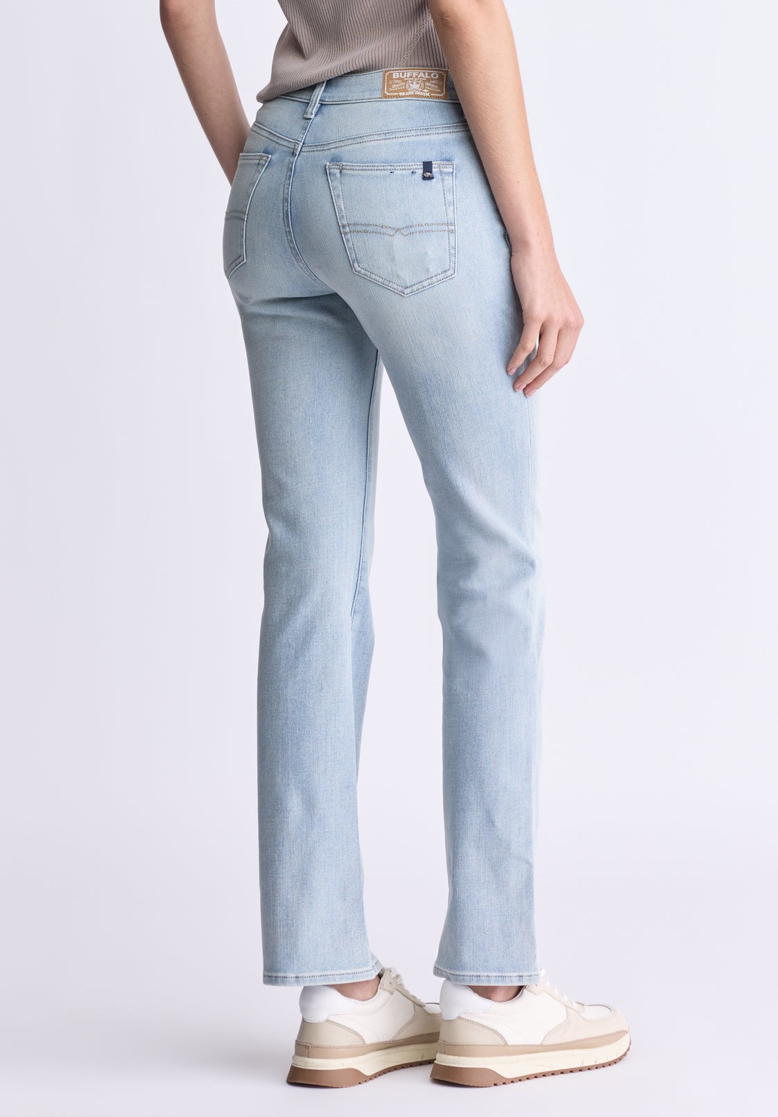Buffalo Jeans Women's Mid Rise Bootcut Queen Jeans, Vintage Light Blue - Size: 33 thumbnail