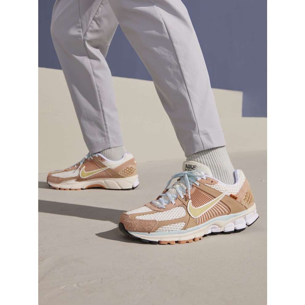 (UK5/EUR38/24CM) Nike Zoom Vomero 5 FN8889-181 Men's WMN Trainers thumbnail
