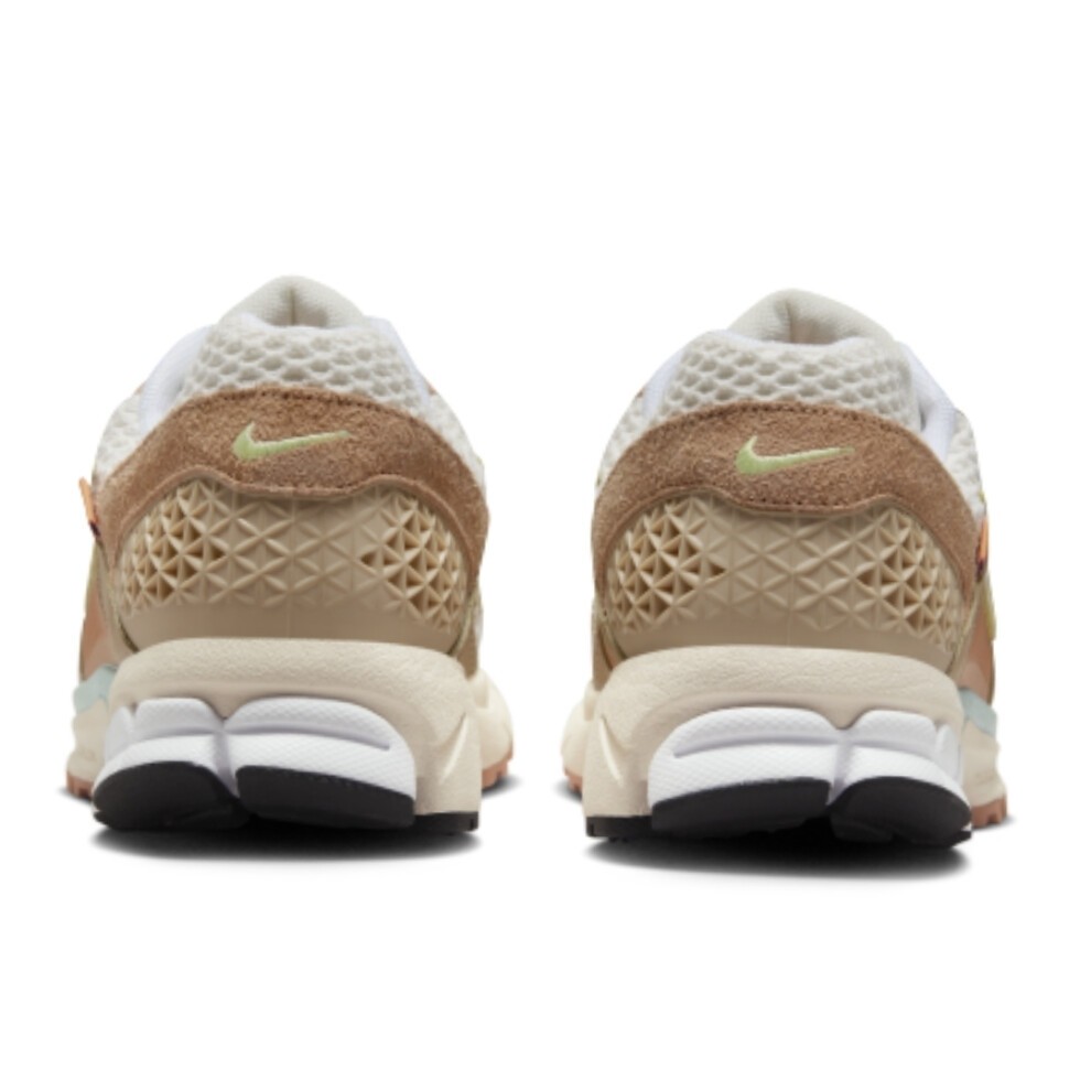 (UK8/EUR42.5/27CM  ) Nike Zoom Vomero 5 FN8889-181 Men's WMN Trainers thumbnail
