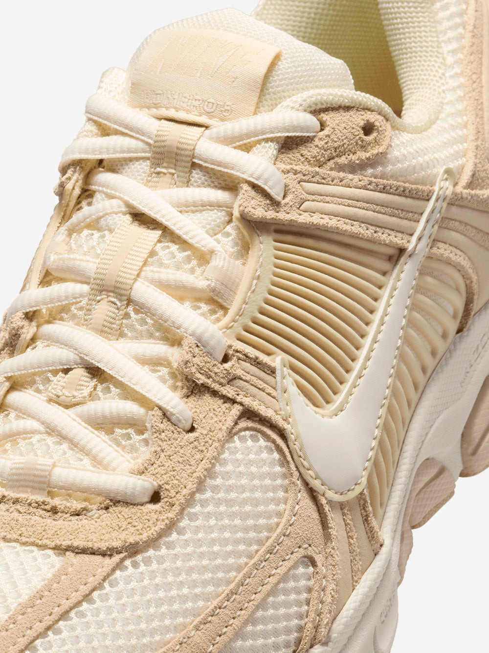 Nike Women's Zoom Vomero 5 Trainers Beach Sail Light Khaki Pale Ivory Natural, 6 thumbnail