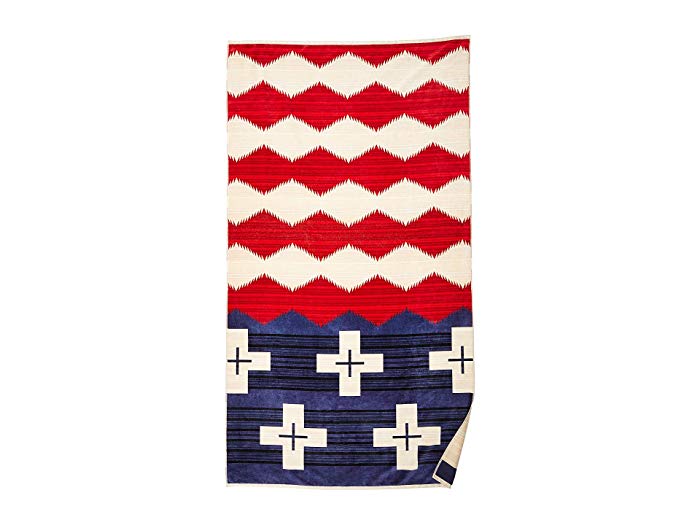 Oversized Jacquard Towel in Brave Star Red, White & Blue