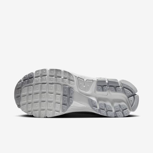 Nike Women's Zoom Vomero 5 Sneakers thumbnail