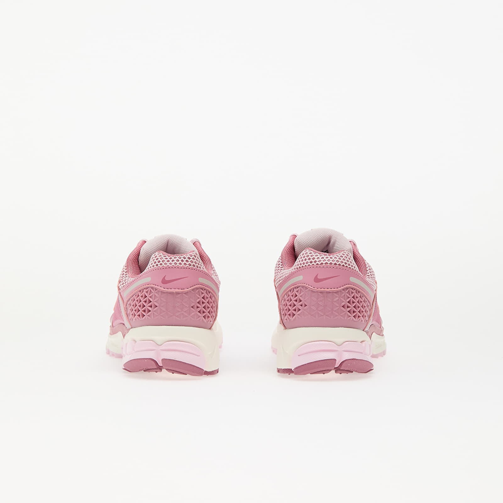 Nike Zoom Vomero 5 Elemental Pink (Women's) - UK 4.5 thumbnail