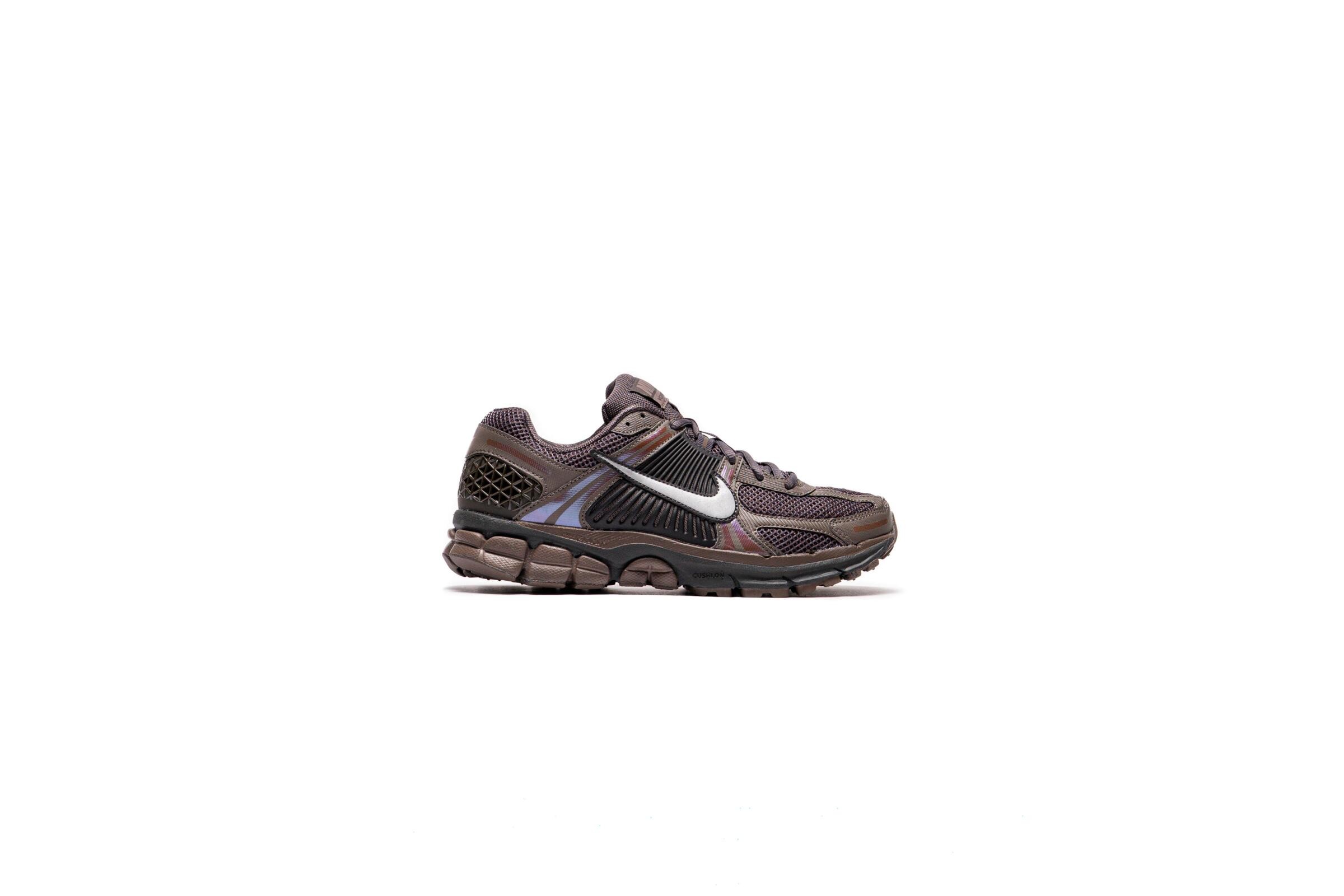 Nike Zoom Vomero 5 Cave Stone - UK 5