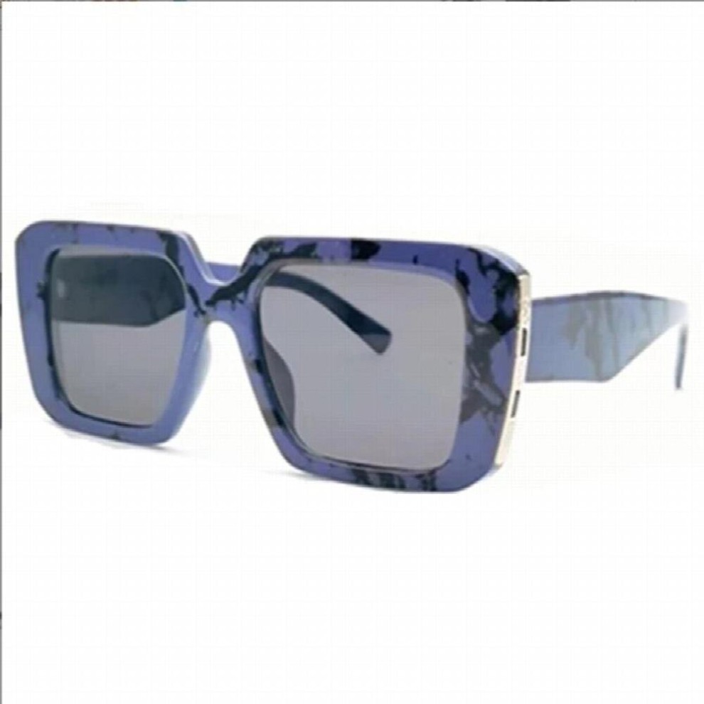 Stylish Woman with Large Frame Sunglasses Glasses with Metal Fittings Male and Female Sunshade Mirror 8775 thumbnail