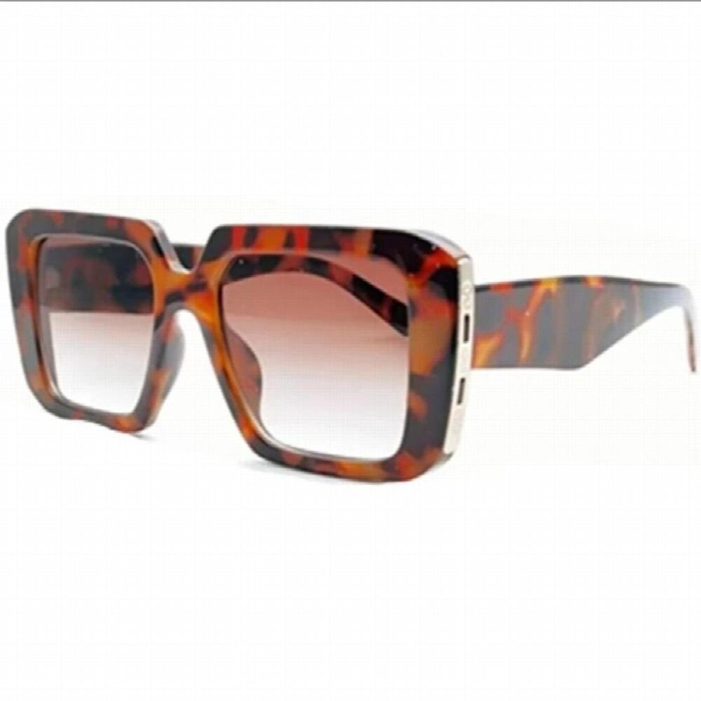 Stylish Woman with Large Frame Sunglasses Glasses with Metal Fittings Male and Female Sunshade Mirror 8775 thumbnail