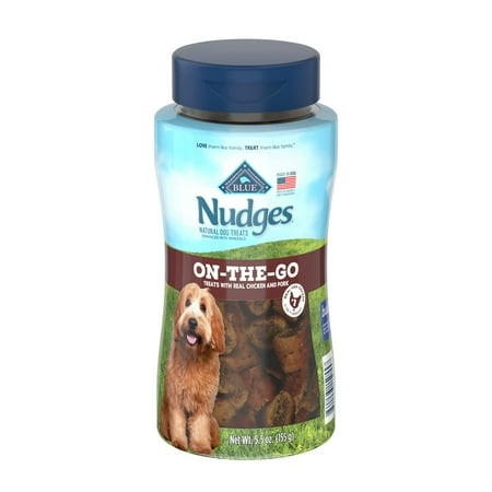 Blue Buffalo Nudges on the Go Natural Dog Treats  Chicken and Pork 5.5oz Reusable Container C28