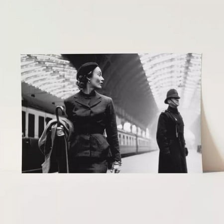 Kna Prints - Fashionable Woman and Policeman Subway Vintage 1950S Wall Art Poster Print - Kir 7796  UNFRAMED-24x36