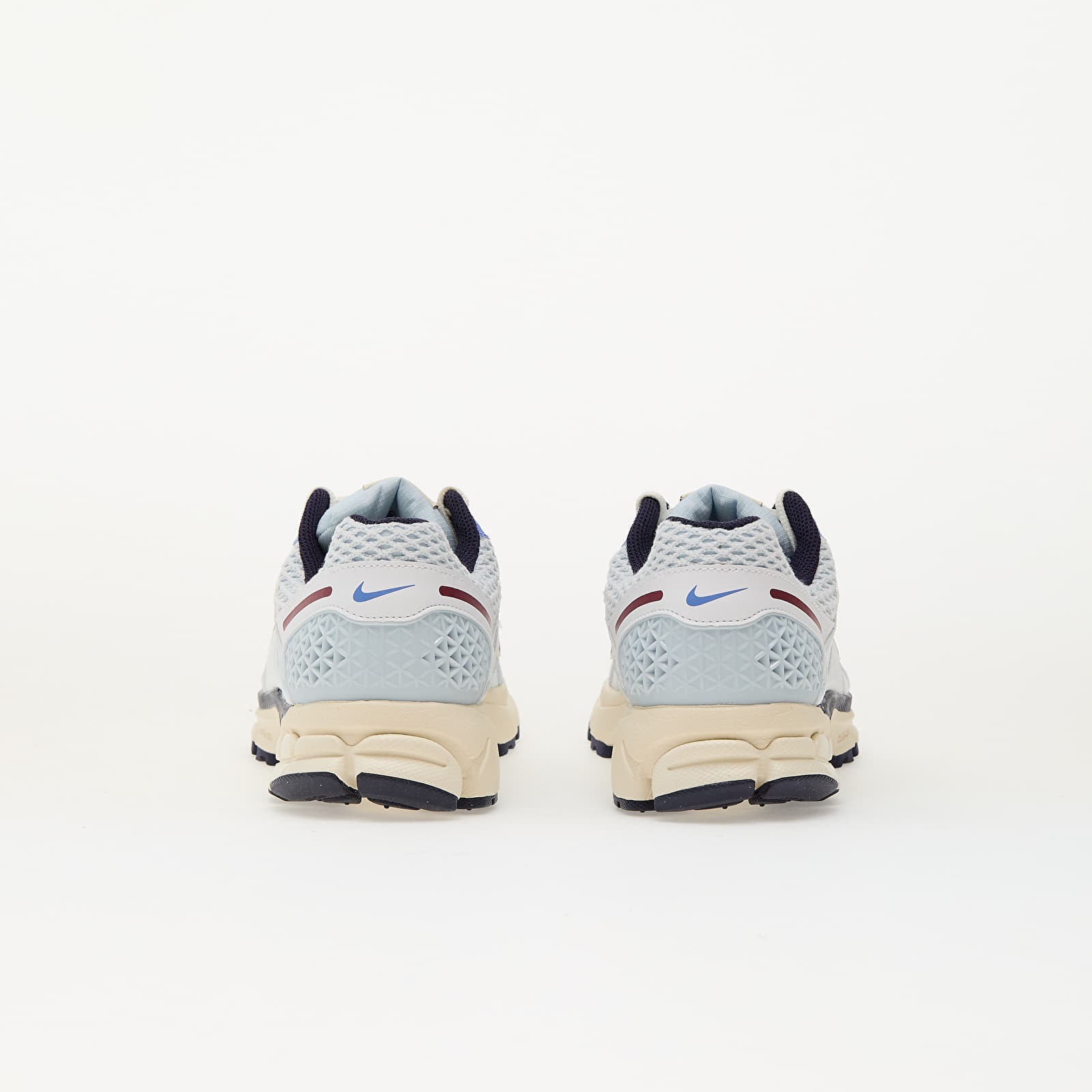 Nike Zoom Vomero 5 - BLUE TINT/PURPLE INK-COCONUT MILK-POLAR - Unisex - 10.5 thumbnail