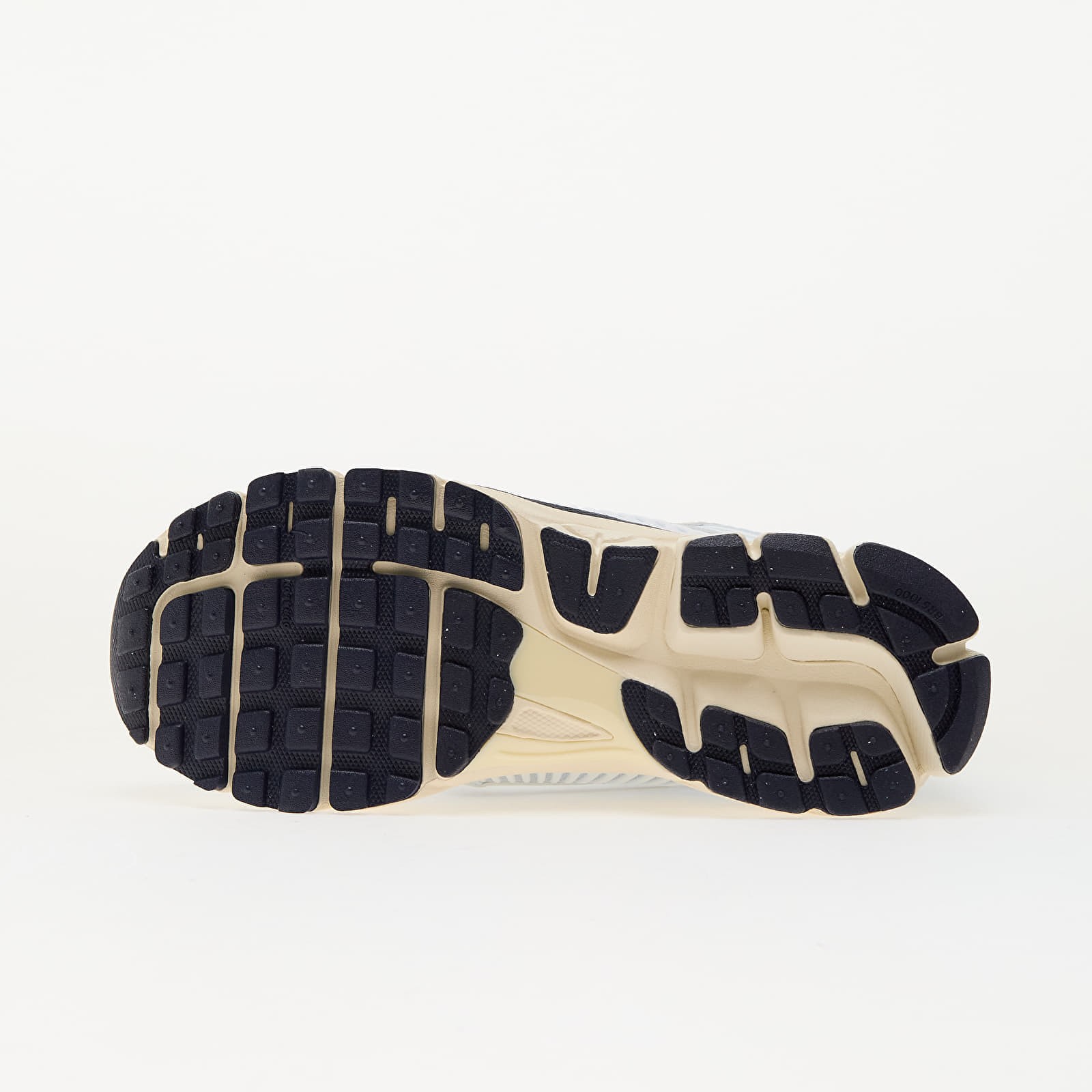 Nike Zoom Vomero 5 Unisex Trainers in White and Blue thumbnail