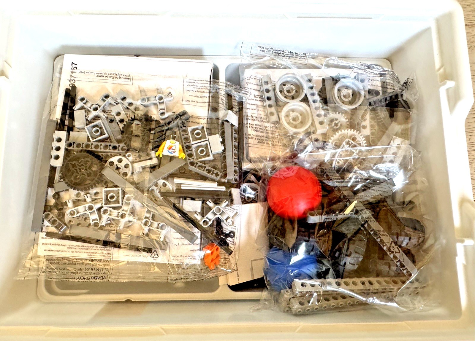 LEGO Mindstorms Education Base Set (9797)  OPEN BOX - Parts in Sealed, Orig. Pkg thumbnail