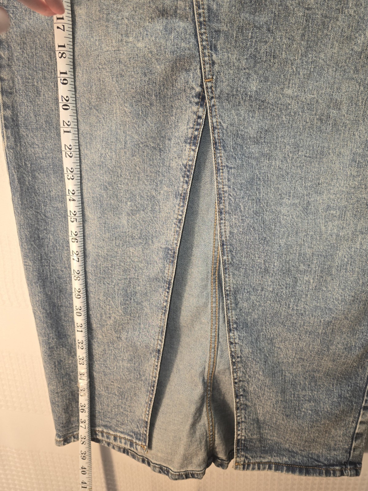Wild Fable Skirt Womens Sz 6 Blue Frayed Denim Middle Open Slit Y2K Grunge 6014 thumbnail