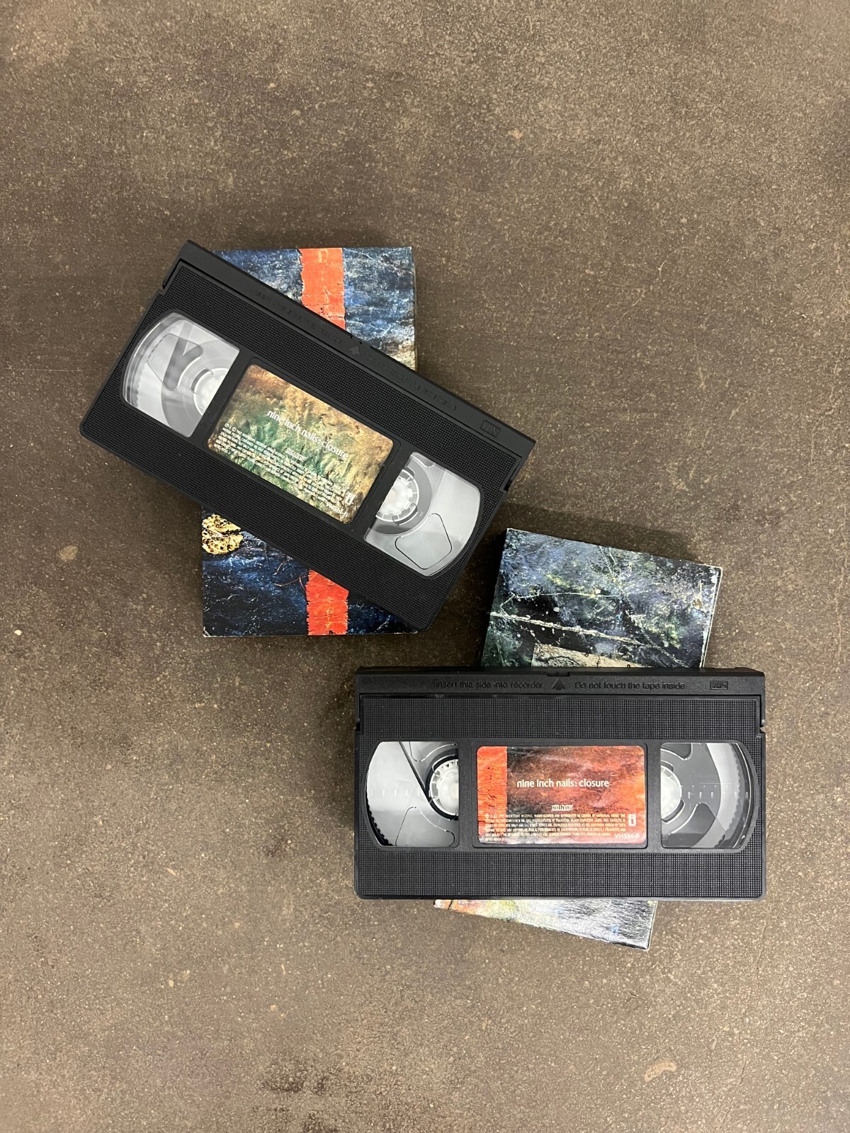 Nine Inch Nails: Closure 2 Tape VHS Box Set (VHS, 1997) RARE Live thumbnail
