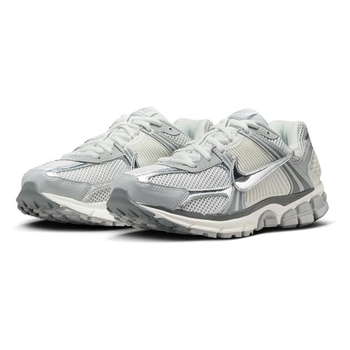 Nike Men's Zoom Vomero 5 Casual Shoes in Summit White/Light Smoke Grey/Smoke Grey Size: 7.5 thumbnail