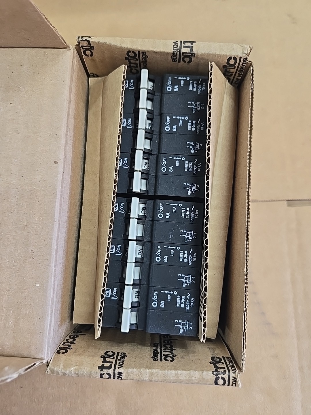 1) CBI Box of 6 QL29908 2 POLE 8 AMP Circuit Breaker thumbnail