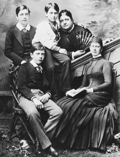 Queen Mary (1867-1953) Nvictoria Mary of Teck Queen Consort of King George V of Great Britain Mary (at Age 17) with Her Mother Duchess of Teck and Her