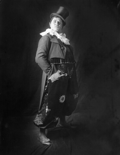Titta Ruffo (1877-1953) Nitalian Operatic Baritone as Tonio in Ruggero LeoncavalloS Opera I Pagliacci 1913 Stretched Canvas - (24 X 36)