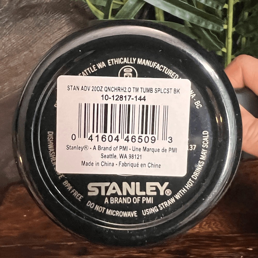 Stanley Halloween 20oz H2.0 Flowstate Quencher Tumbler in Spellcast Black. NWT!