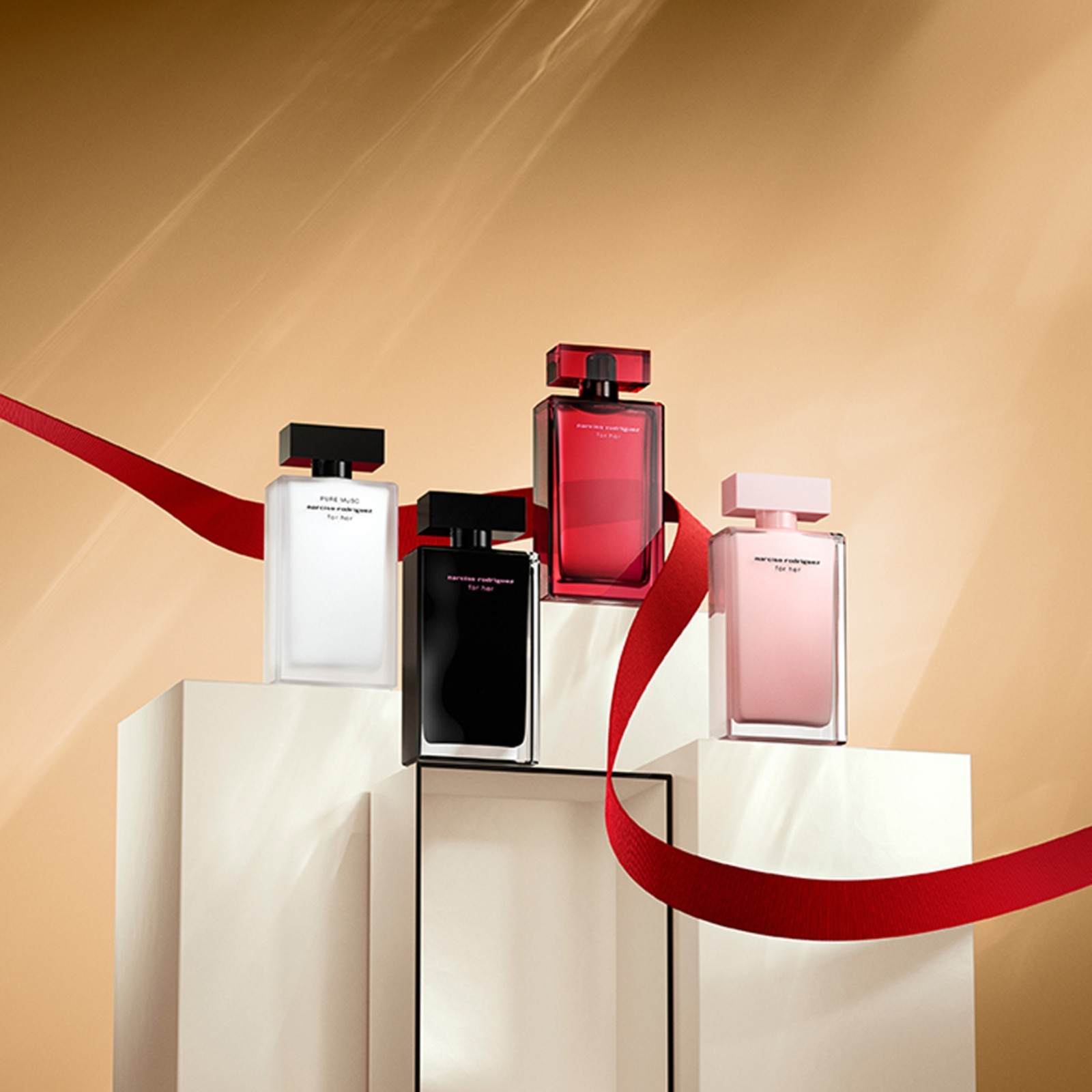 Narciso Rodriguez Narciso Rodriguez for Her EDT Gift Set 100 Ml, Body Lotion 50 Ml and EDT Mini 10 Ml 100ml thumbnail