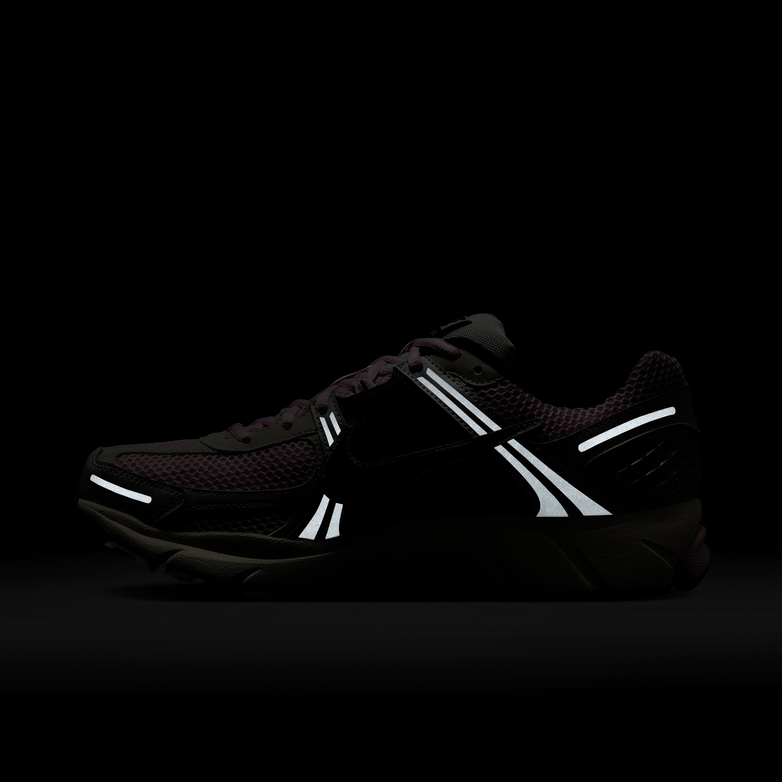 Nike Zoom Vomero 5 Tenis Para Hombre - Rosa thumbnail