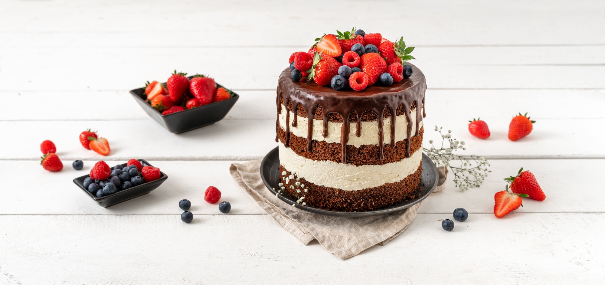 Le Moule à Charnière Zenker Black Metallic Ø18 Cm Avec Bord Extra Haut Est IDéal Pour Réaliser Des Gâteaux Volumineux Comme Le Panettone Ou Les  thumbnail