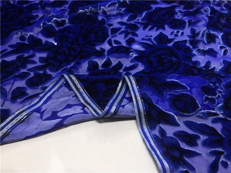 Tissu En Velours Bleu Foncé à Fleurs De Pivoine | Tissu 100% En Soie De La Saison Des âges, Tissu En Velours Mûre Pour Robe Jupe Cheongsam thumbnail