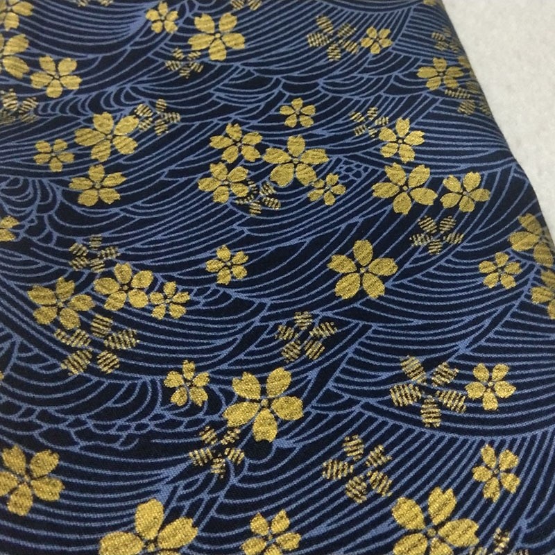 100% Coton ViaPhil Bleu Marine or Estampage Fleurs De Cerisier Sakura Fleur Coton Tissu Noël Patchwork Décor à La Maison thumbnail