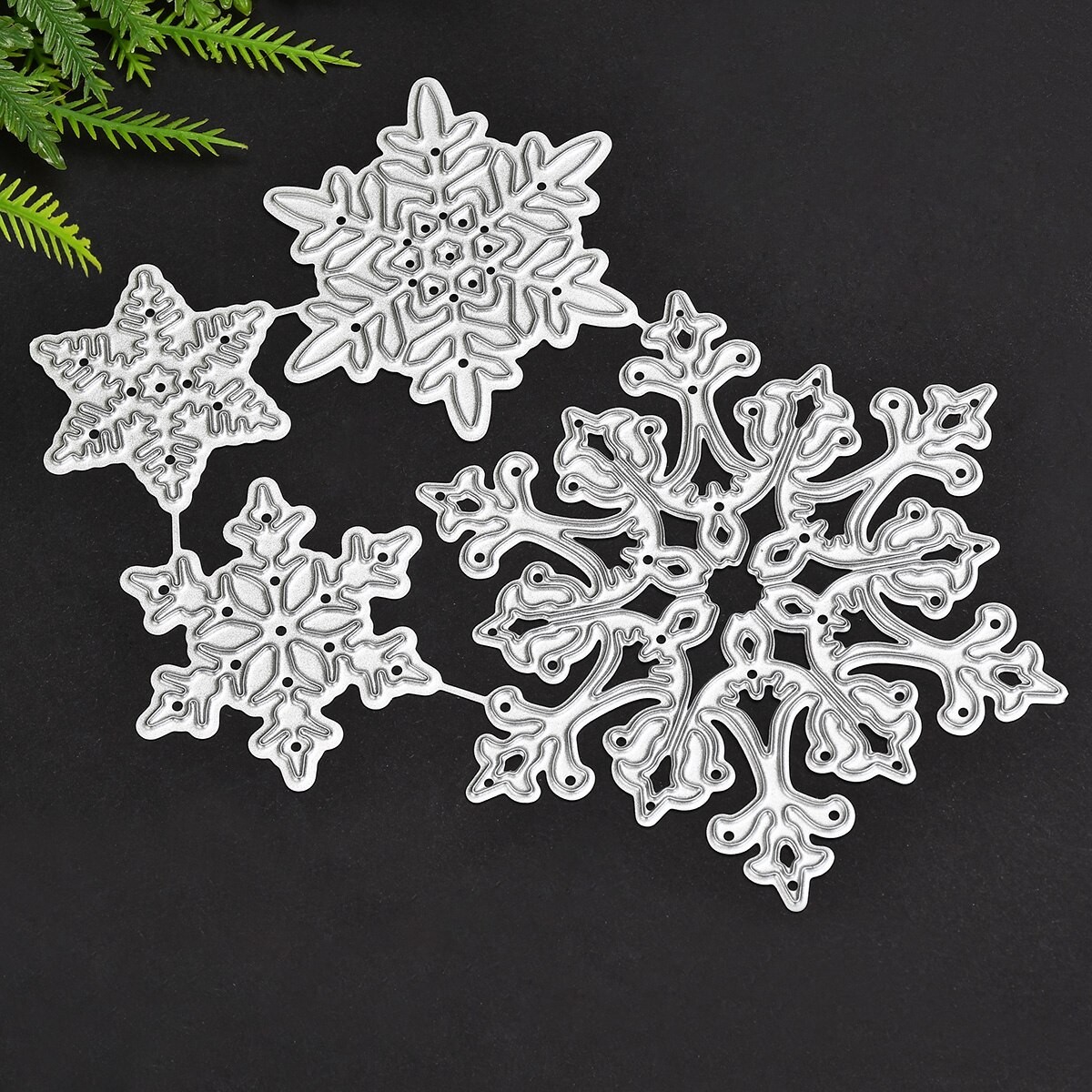4 PièCES Nouveauté Belle Noël Matrices De Découpe Pochoir Album à Faire Soi-même Album Photo Gaufrage Décor Papier Carte Artisanat Modèle thumbnail