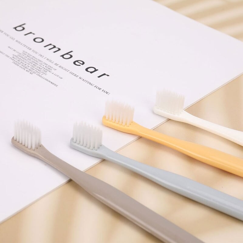 4 PièCES/lot Multi-couleur Doux Soies Petite Tête Brosse à Dents Brosse à Dents Portable Voyage Brosse Soins Des Dents Hygiène Buccale