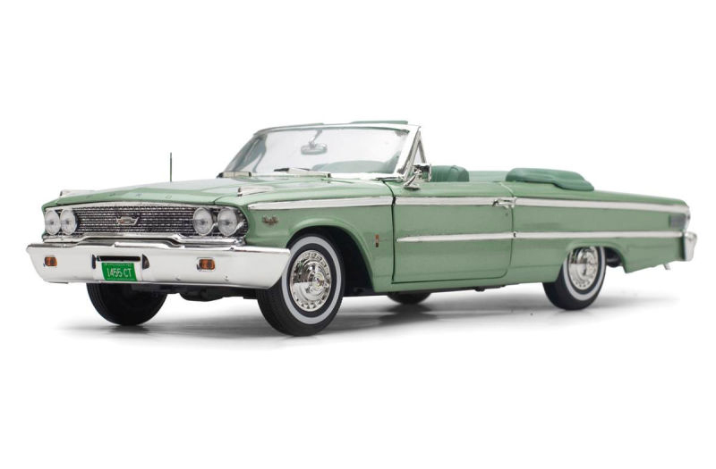 1963 Ford Galaxie 500 XL Open Convertible Silver Moss Green 1/18 Diecast Model Car by Sunstar