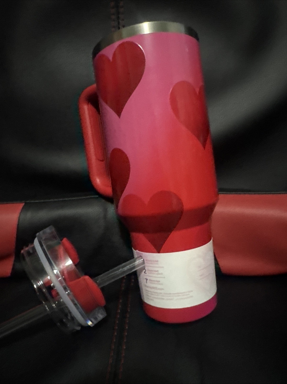 Missing straw Stanley 40 Oz Stainless Steel H2.0 Flowstate Quencher Tumbler Rouge Heart Gradient