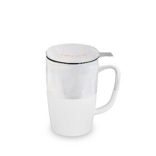 Delia Rise & Shine Tea Mug & Infuser Pinky up