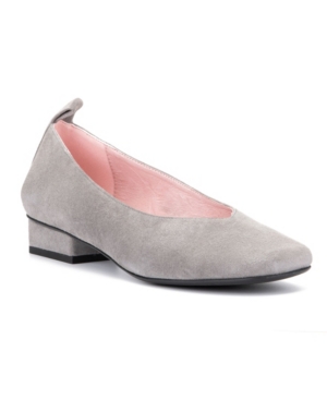 Rebel Wilson Women's Pumps GREY - Gray Jiggle Juice Suede Flat - Women