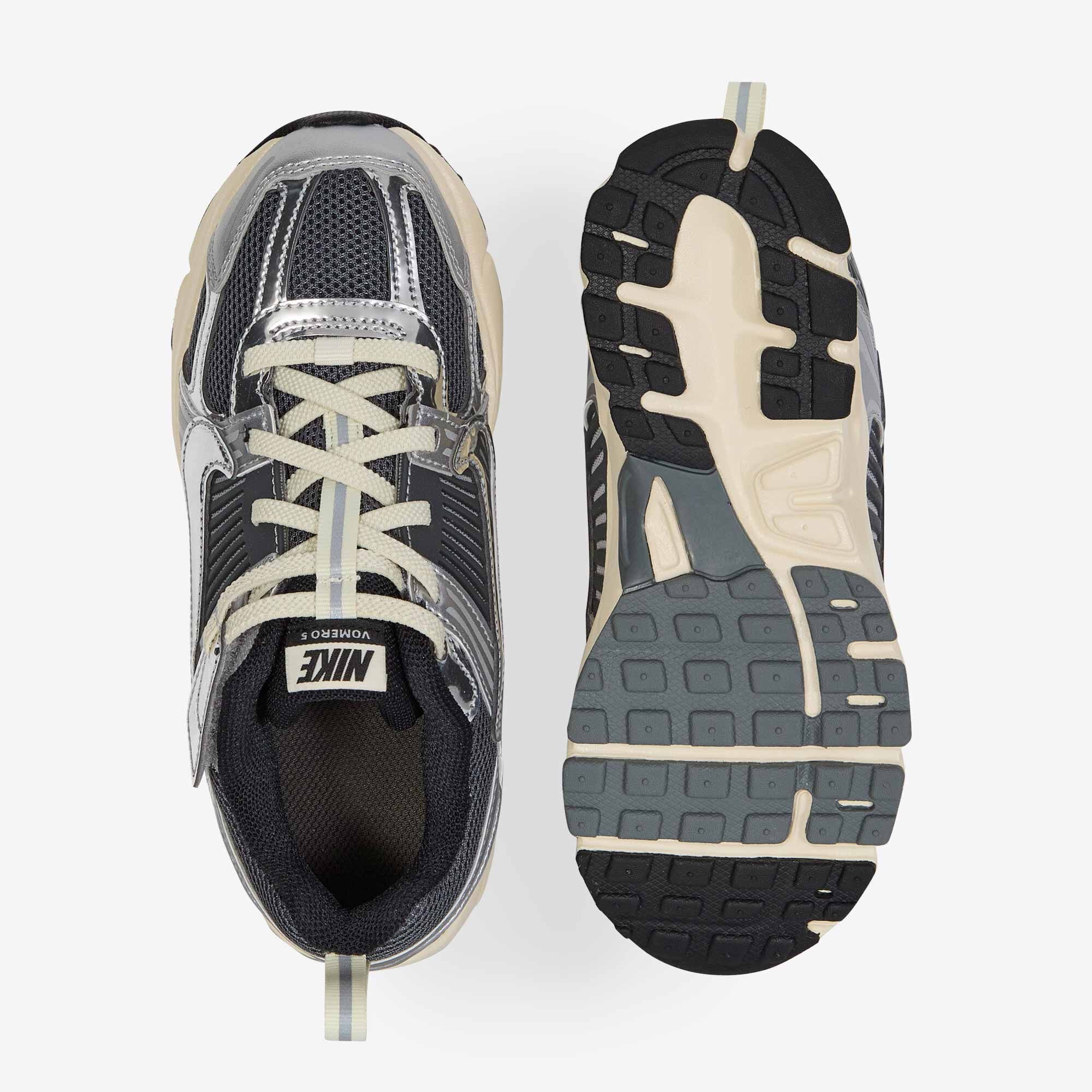Kids' Nike Vomero 5 Sneakers Little 1 Regular Iron Grey/Chrome/Metallic Silver thumbnail