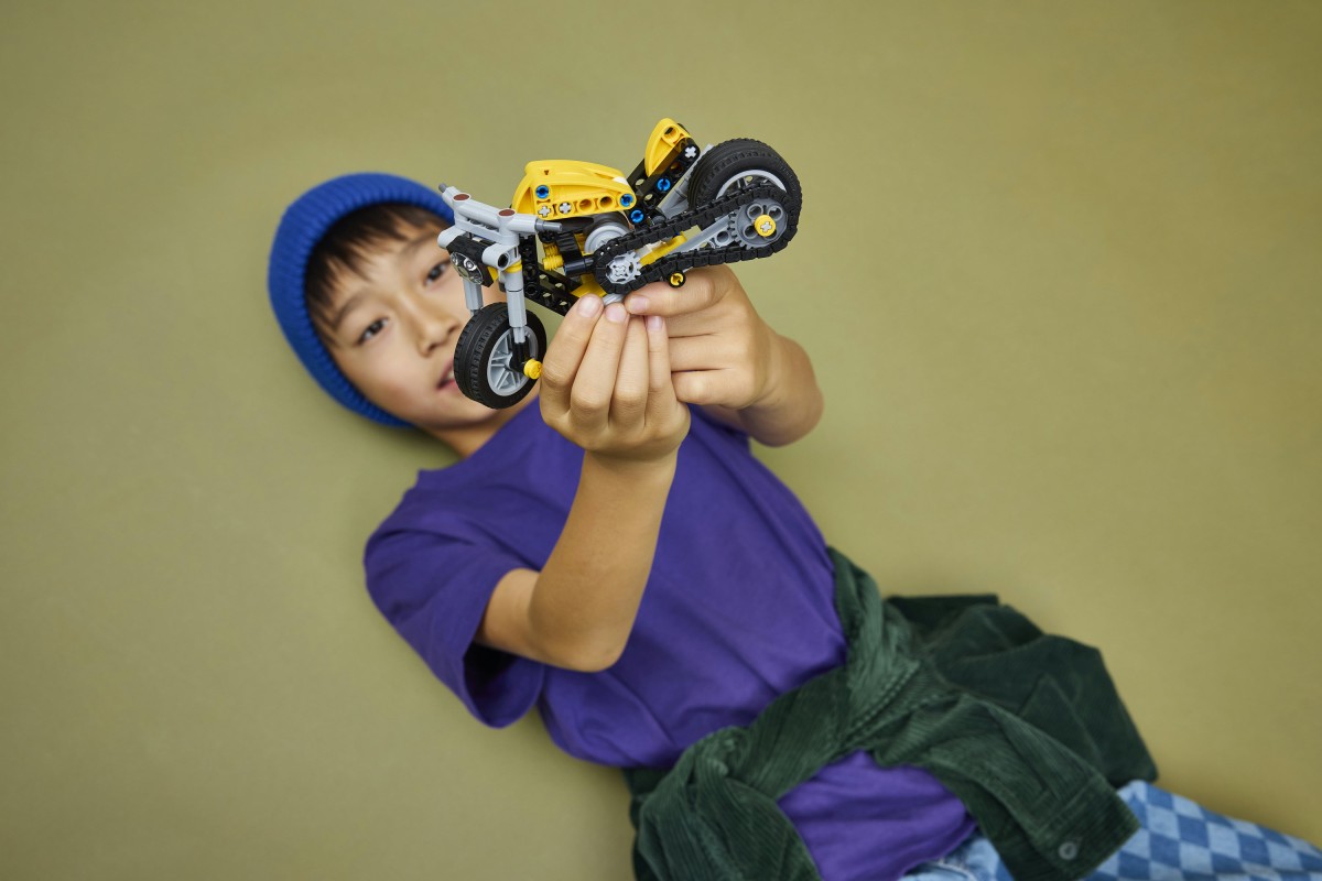 Yellow Motorcycle thumbnail