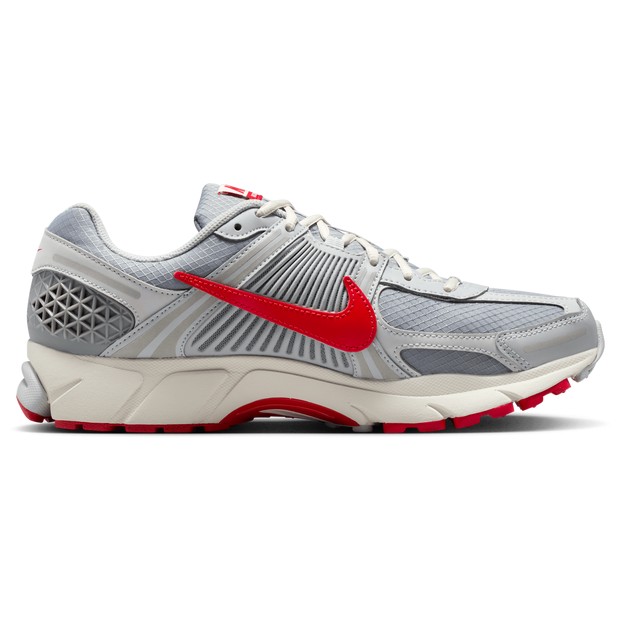 NIKE Zoom Vomero 5 Trainers - Grey