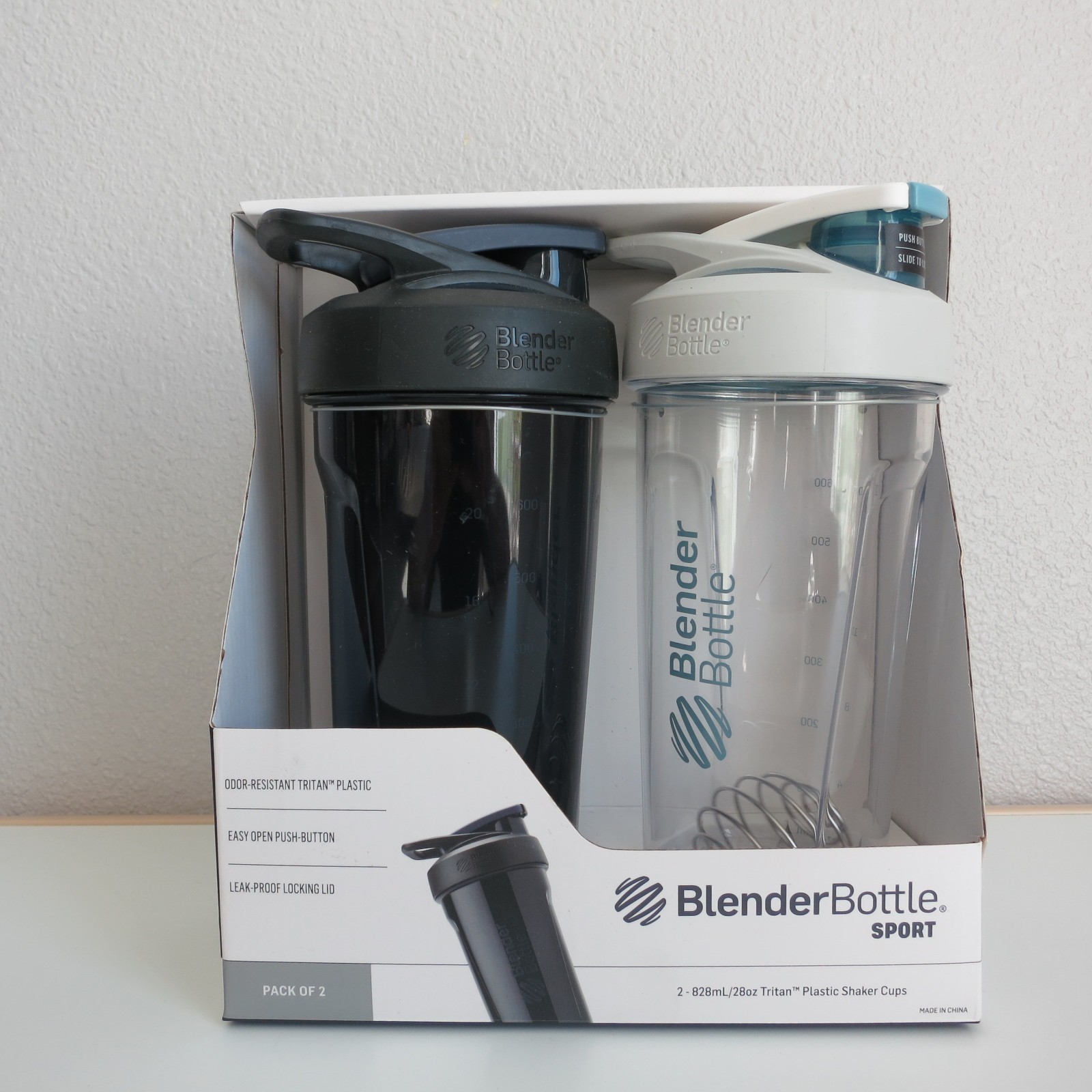 Blender Bottle Strada Shaker Bottle, 2-pack / Black & Clear