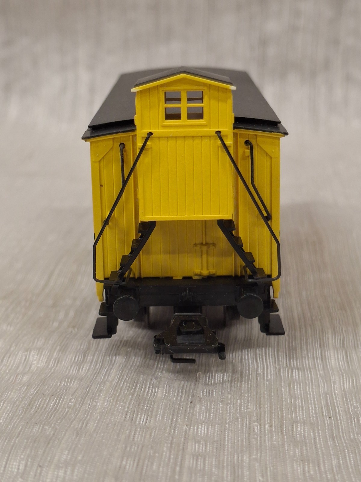 Marklin DB Kaiser Friedrich Quelle Freight Car 4890 HO Scale AC in Box! thumbnail